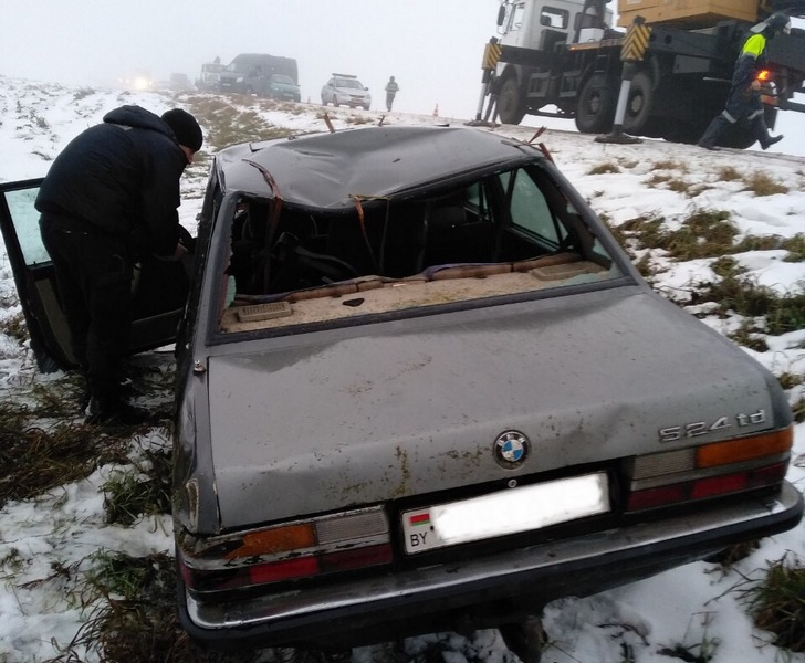 BMW улетел в мелиоративный канал в Жлобинском районе, двое погибли