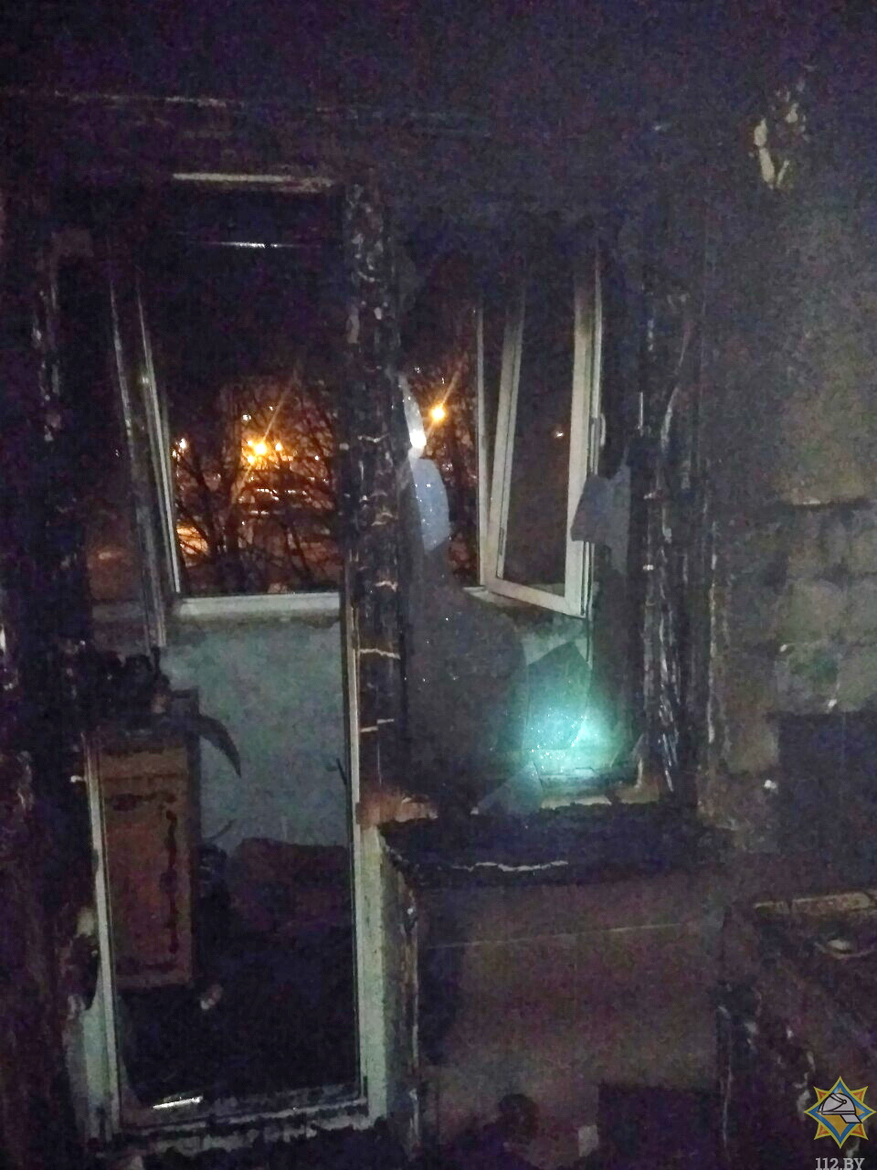 Ночью сгорела квартира в Минске: жена погибла, муж выжил
