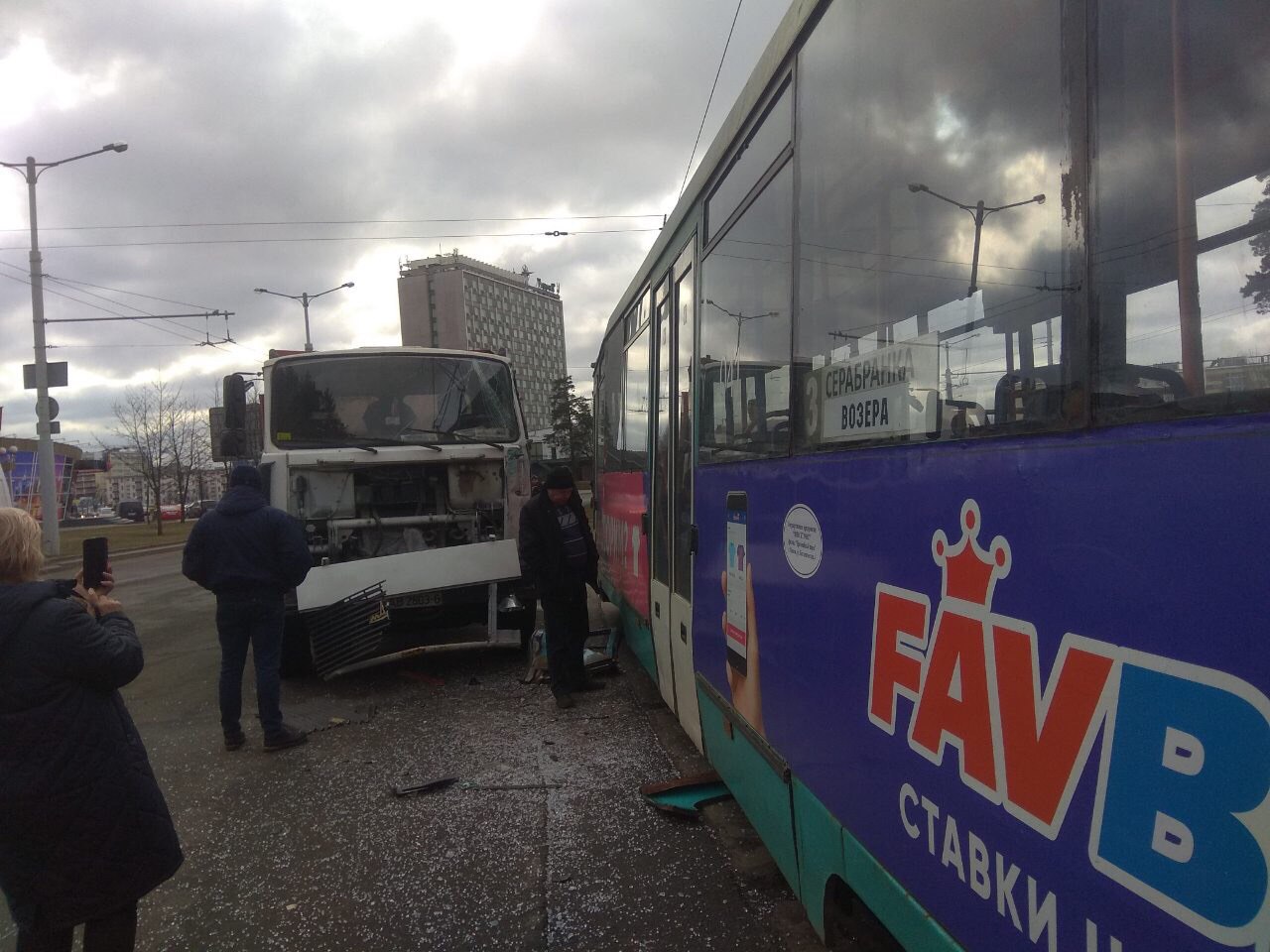 В Минске столкнулись трамвай и МАЗ