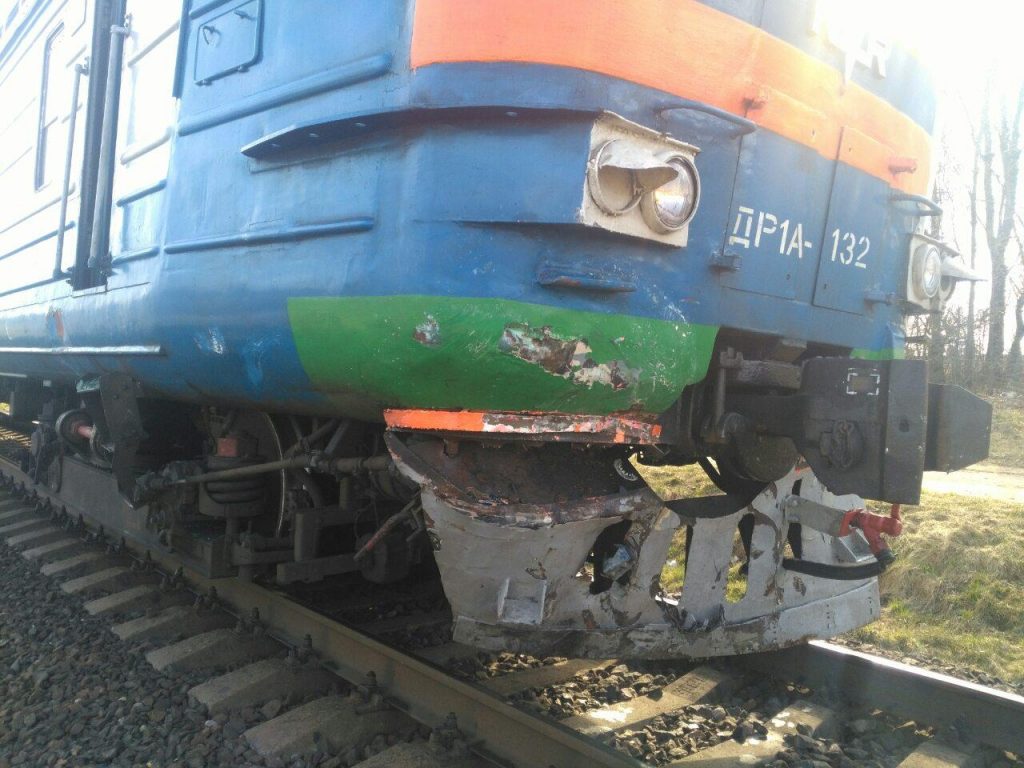 В Слониме автомобиль попал под поезд