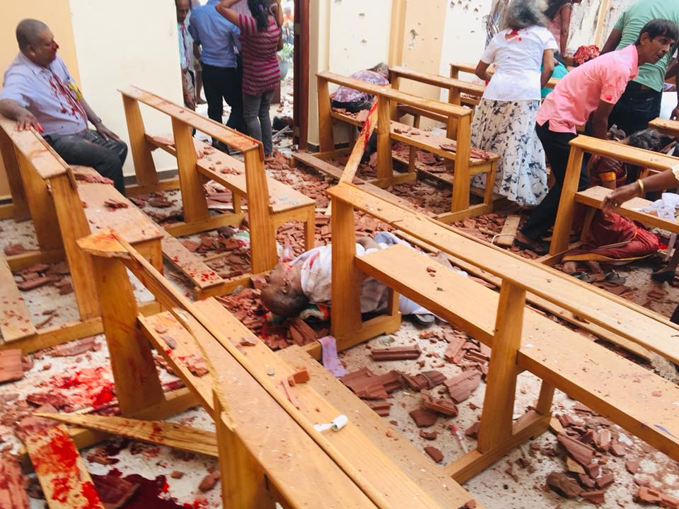 Взрывы в Шри-Ланке на Пасху: более 138 погибших