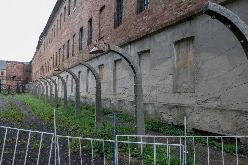 В Бобруйской крепости построили "концлагерь"