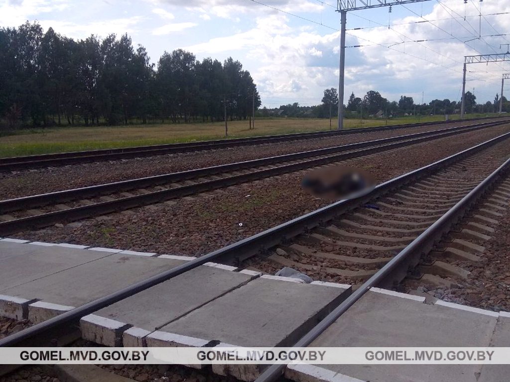 Грузовой поезд насмерть сбил мужчину в Жлобинском районе