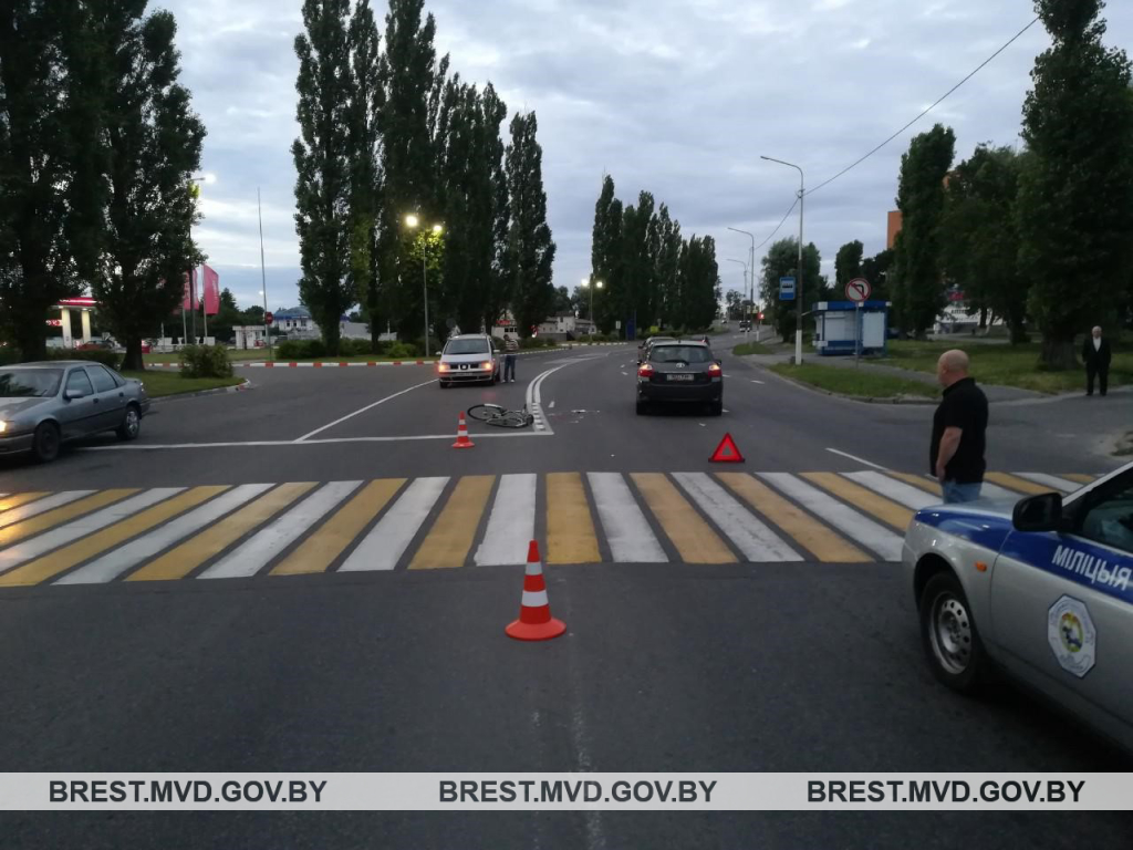 Велосипедиста сбили в Пинске