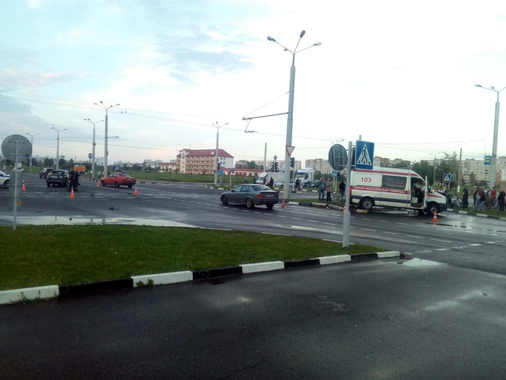 Пострадавший в ДТП водитель "скорой" скончался в Витебске