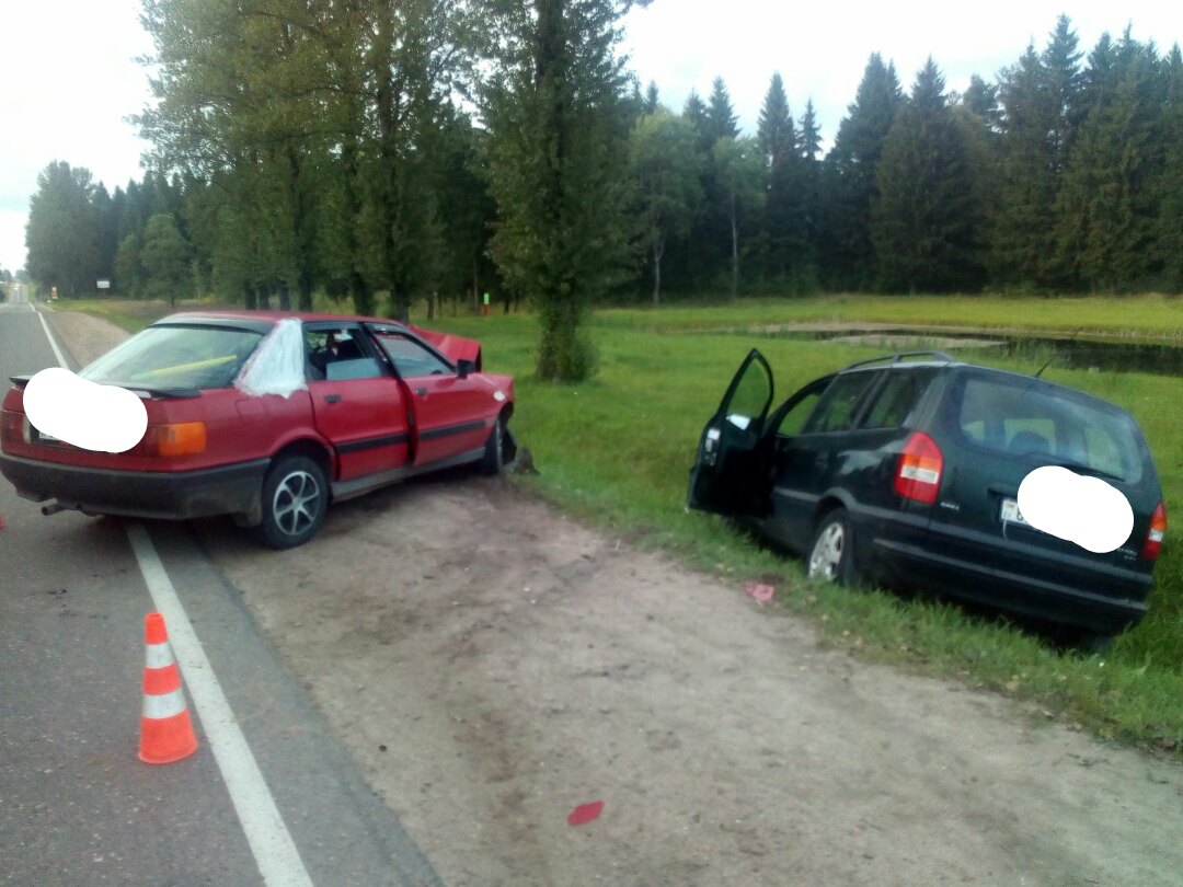 Opel и Audi влобовую столкнулись в Витебске