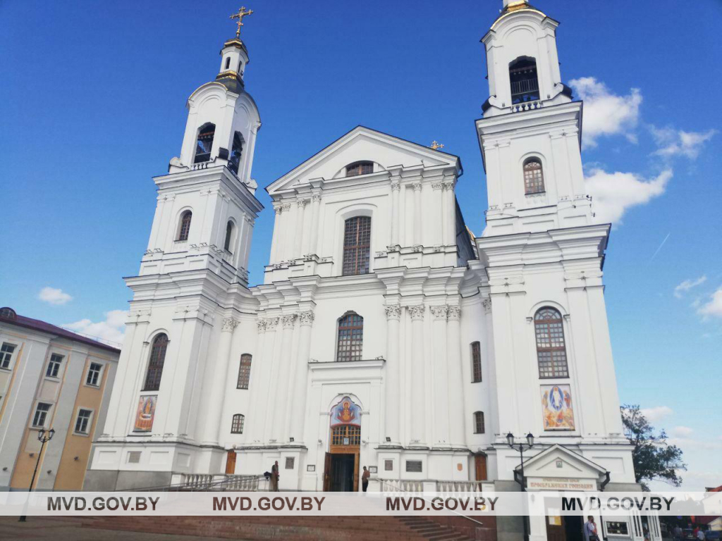 Предположительно россиянин с пистолетом напал на кафедральный собор в Витебске