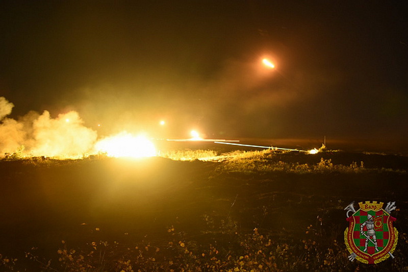 Фотофакт: ночные стрельбы в ходе "Щита Союза - 2019"