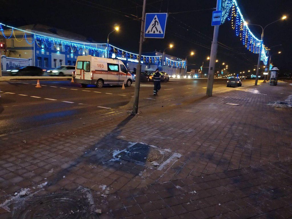 В Минске сбили женщину, которая переходила дорогу на красный