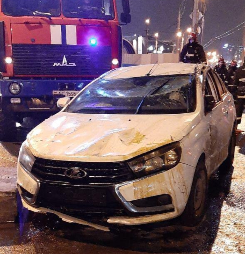 В Минске перевернулся автомобиль Яндекс.такси, пострадали водитель и пассажир