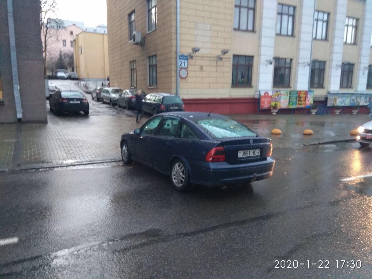 В Минске обнаружен кандидат на антипремию "парковка года"