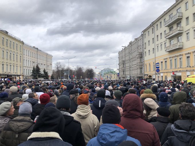 В Москве прошел марш памяти Бориса Немцова