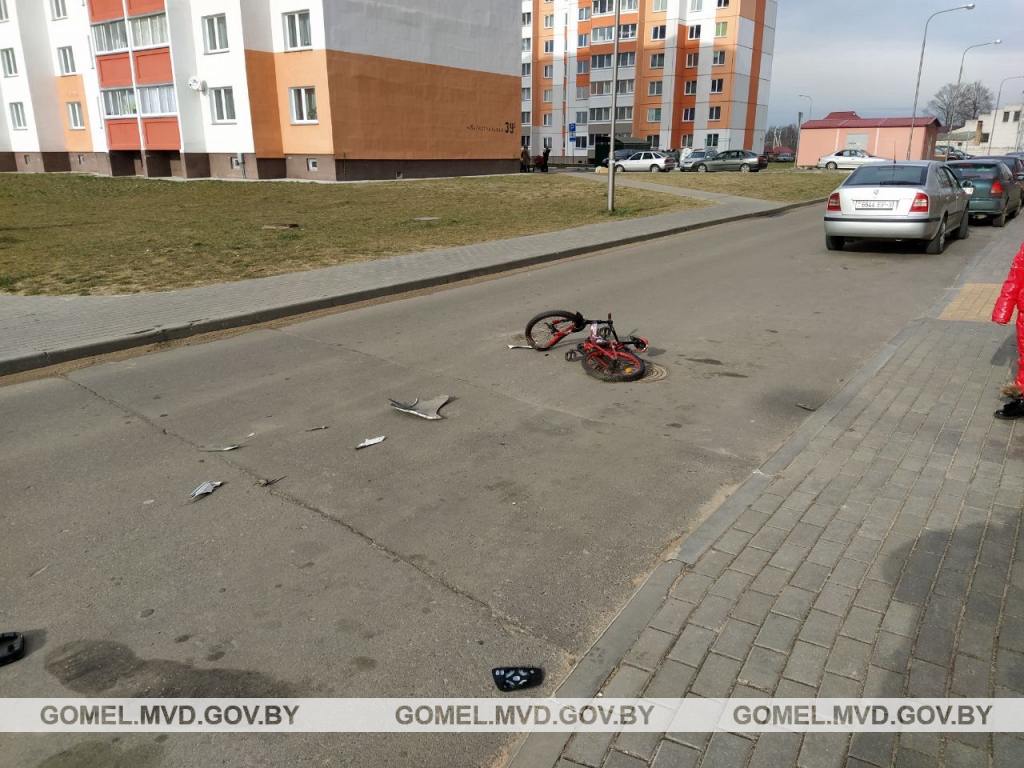 Такси сбило 7-летнего велосипедиста в Жлобине