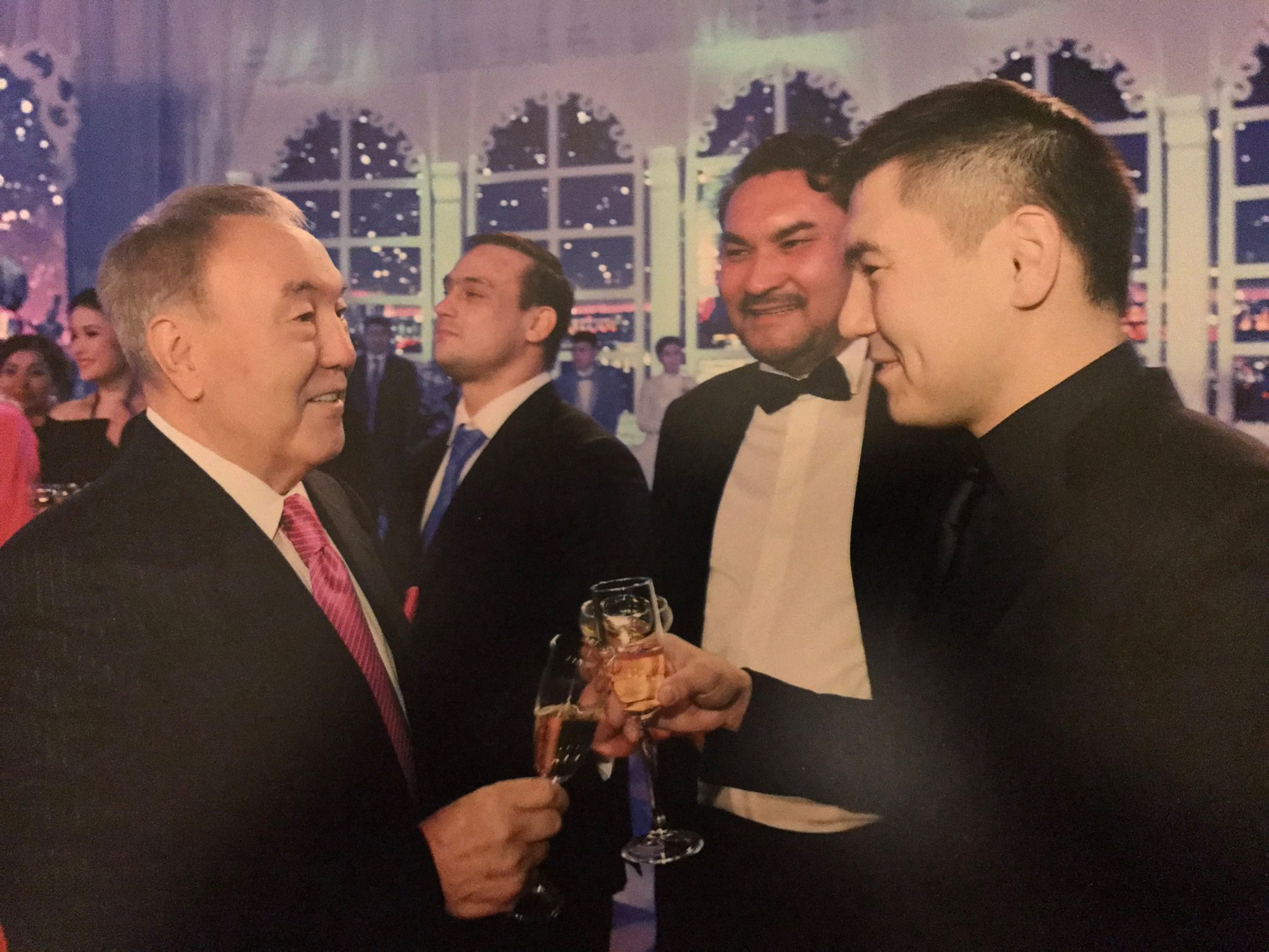 Внук Назарбаева заявил, что он его сын, и попросил убежища в Великобритании