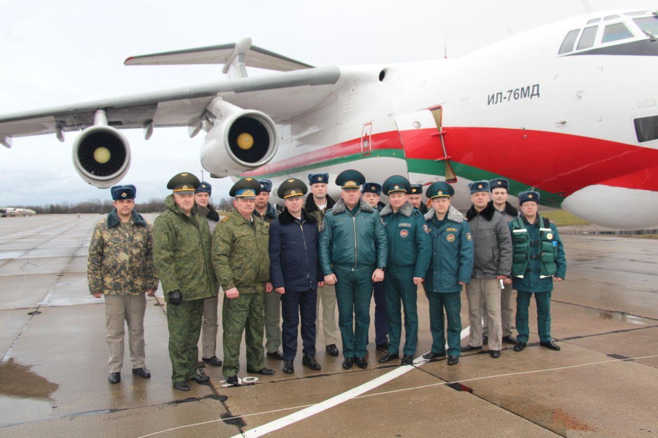 Самолет, доставивший помощь в Китай, вернулся в Беларусь