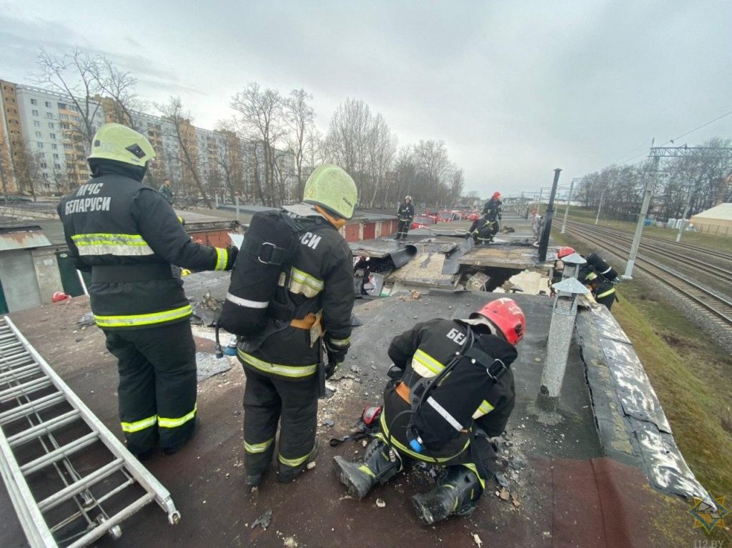 В Минске взрыв в гараже повредил три автомобиля