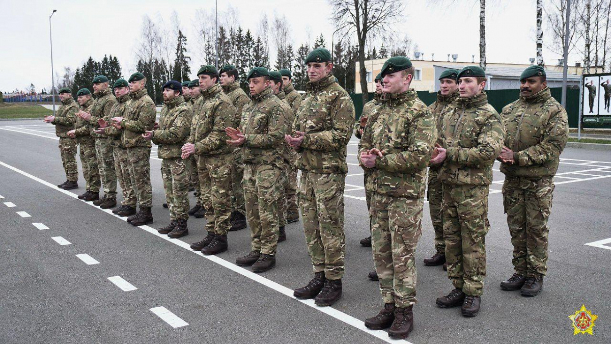 Беларусские и британские миротворцы завершили совместную тренировку