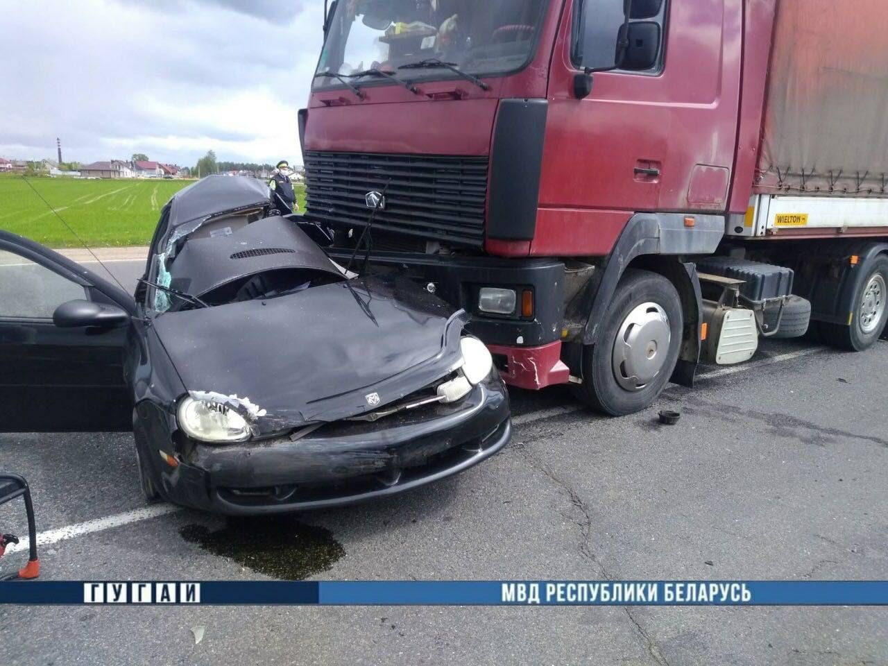 Фура врезалась в легковушку в Сморгони. Погибла девушка