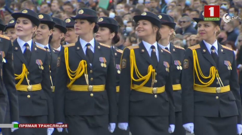 Лукашенко на параде: Мы просто не могли иначе