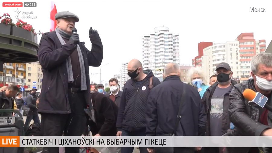 Около Комаровского рынка в Минске прошел пикет с участием Статкевича и Тихановского