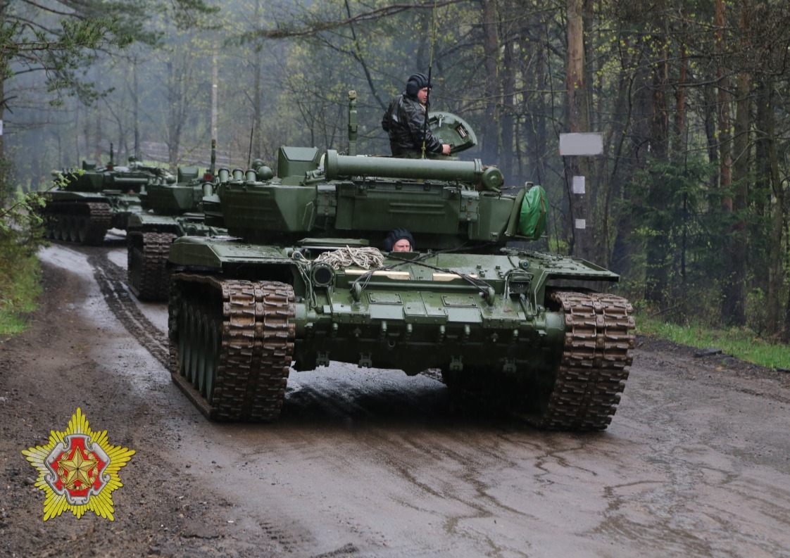 Беларусь получила пять модернизированных танков Т-72Б3