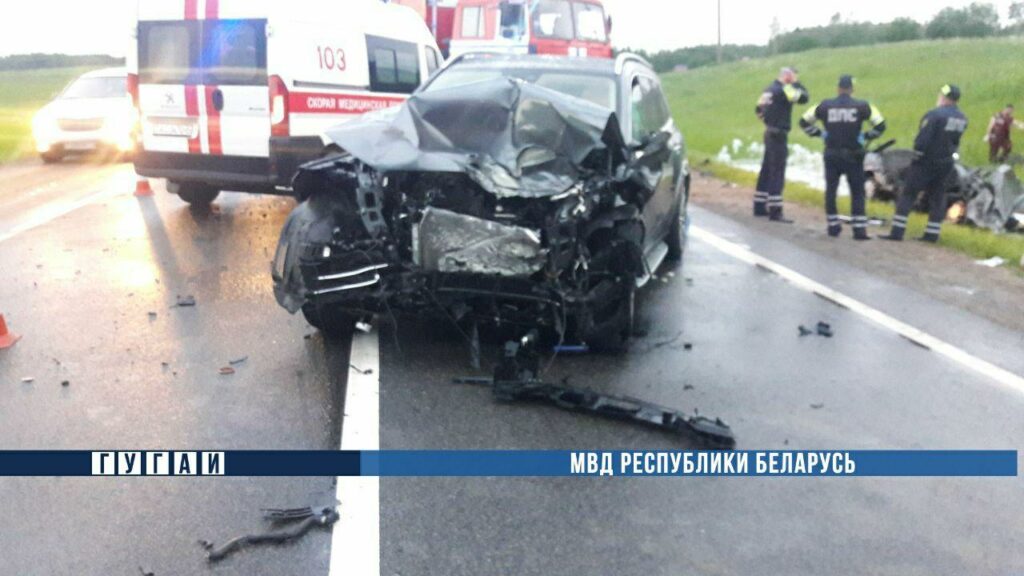 В ДТП под Минском погибли три человека