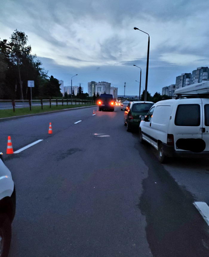 В Гродно мужчина выпал из авто и погиб