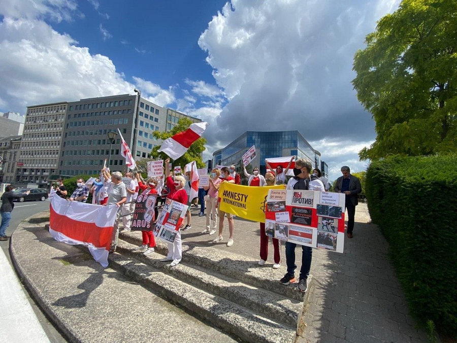 В разных странах мира проходят акции солидарности с Беларусью
