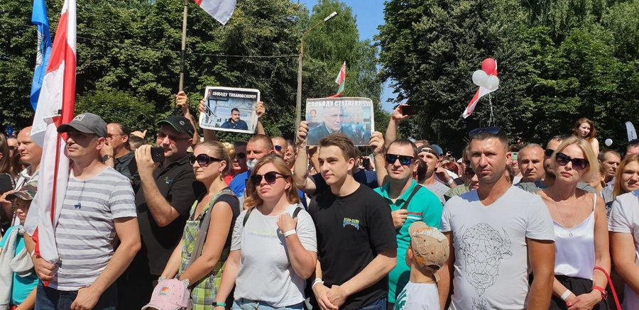 В Жлобине прошел митинг в поддержку Светланы Тихановской