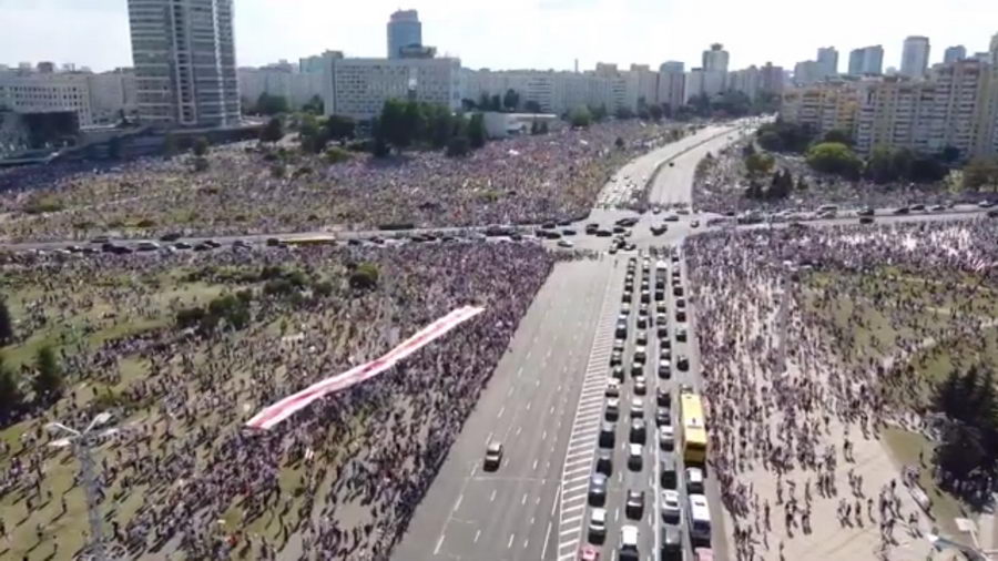 Митинг властей и марши "За свободу": что происходило в Беларуси 16 августа (онлайн)