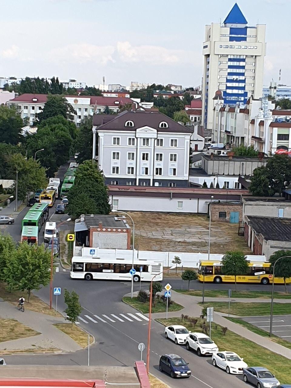 В центр Бреста стянуты милицейские подразделения