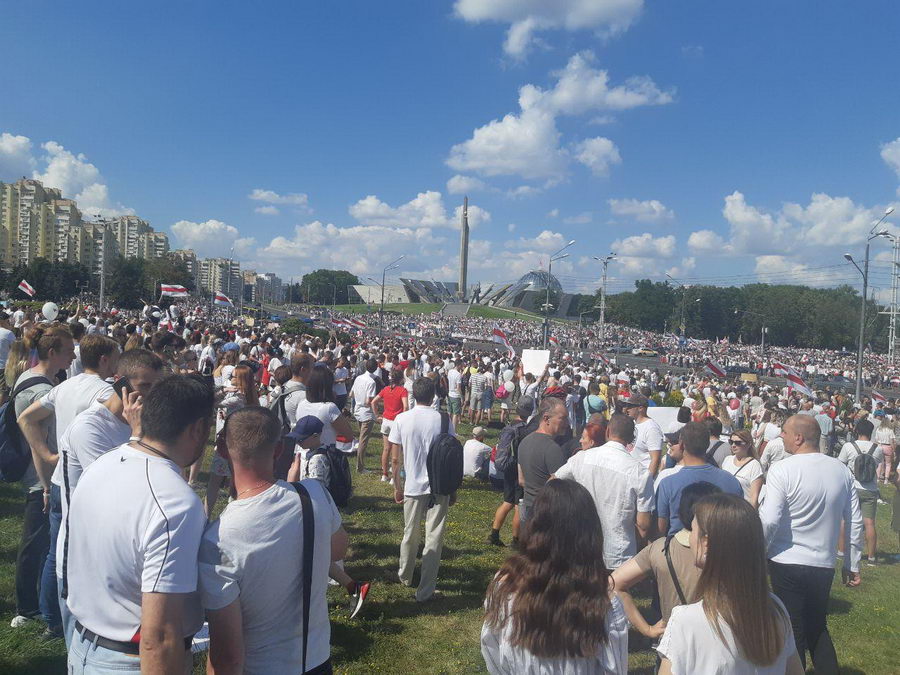 Митинг властей и марши "За свободу": что происходило в Беларуси 16 августа (онлайн)