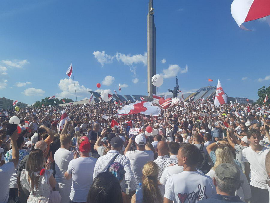 Митинг властей и марши "За свободу": что происходило в Беларуси 16 августа (онлайн)