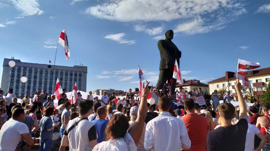 Митинг властей и марши "За свободу": что происходило в Беларуси 16 августа (онлайн)