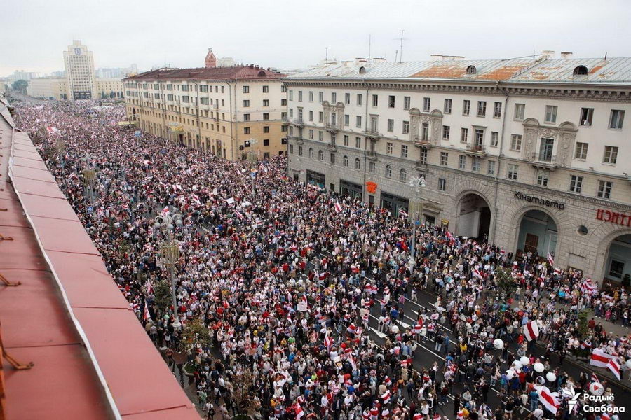 В Минске прошла многосоттысячная акция протеста