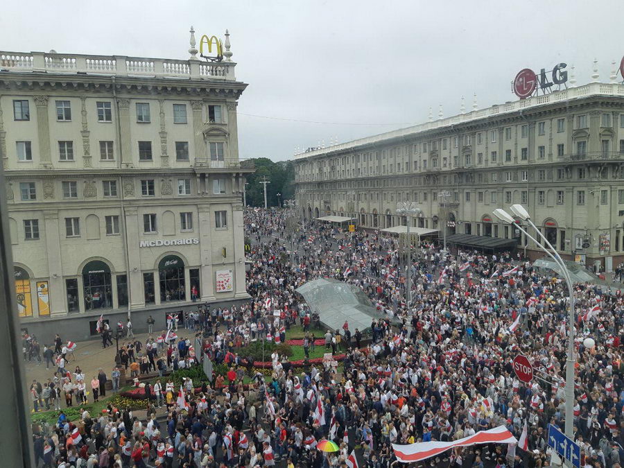 В Минске прошла многосоттысячная акция протеста