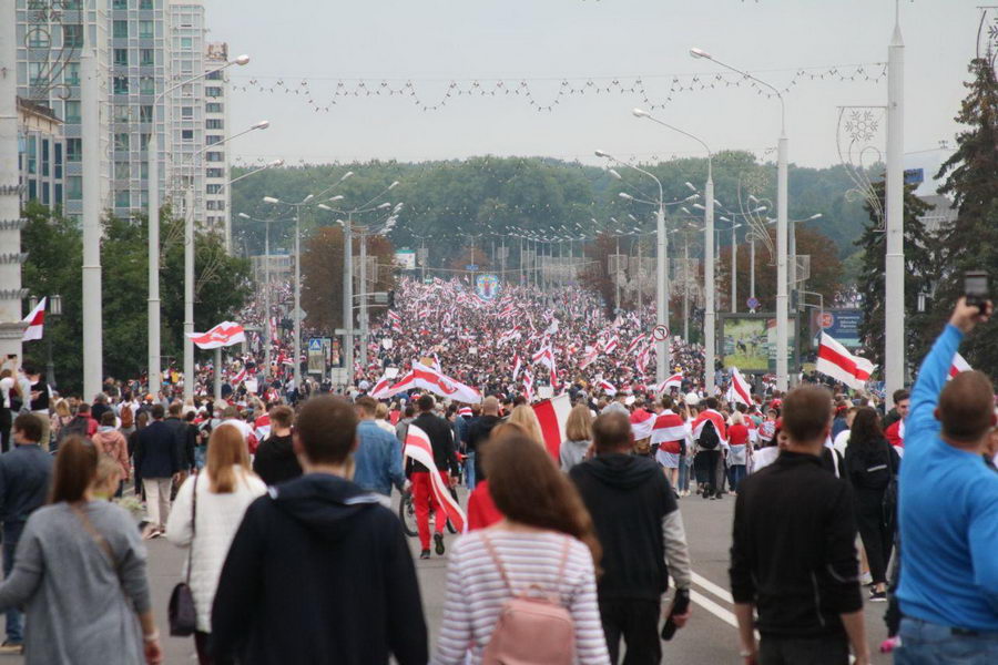 В Минске прошла многосоттысячная акция протеста