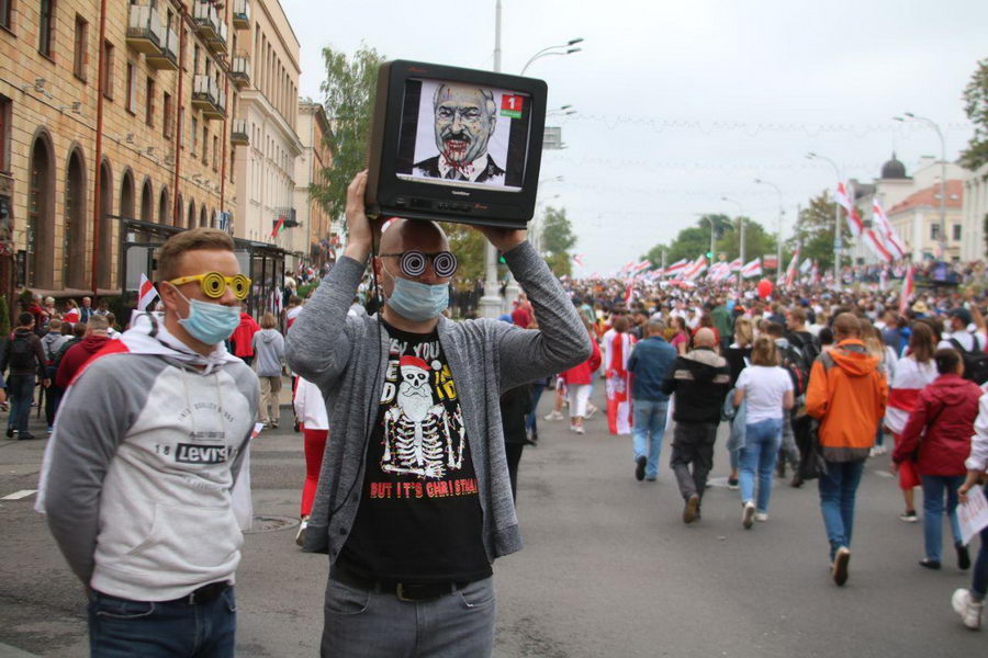 В Минске прошла многосоттысячная акция протеста