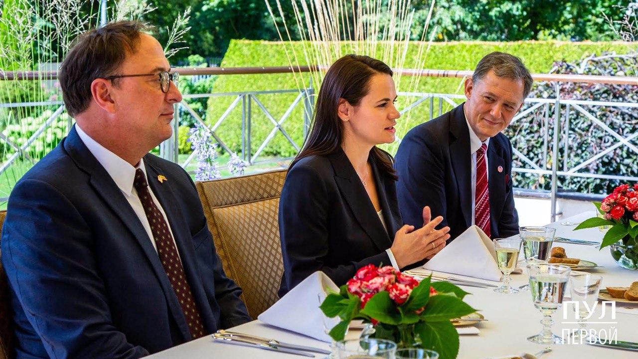 Тихановская встретилась с заместителем госсекретаря США Стивеном Бигуном