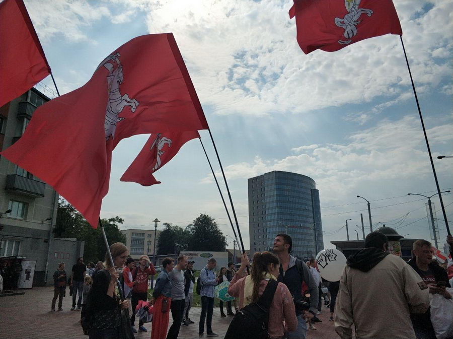 В Минске прошла очередная воскресная акция протеста (онлайн)