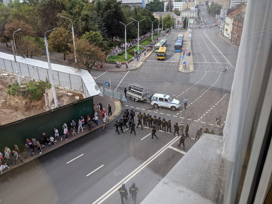 В Минске прошла очередная воскресная акция протеста (онлайн)