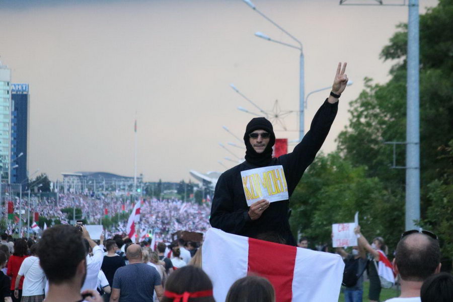 В Минске прошла очередная воскресная акция протеста (онлайн)