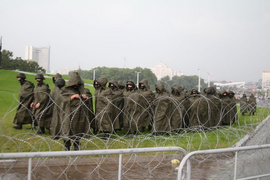 В Минске прошла очередная воскресная акция протеста (онлайн)