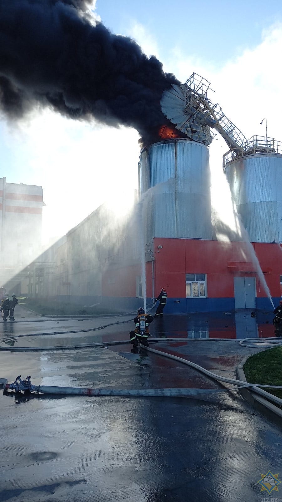 На Светлогорском ЦКК взрыв и пожар, один человек погиб