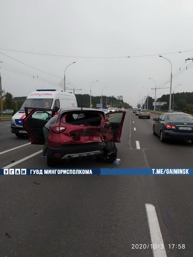 Два авто с детьми попали в аварию в Минске