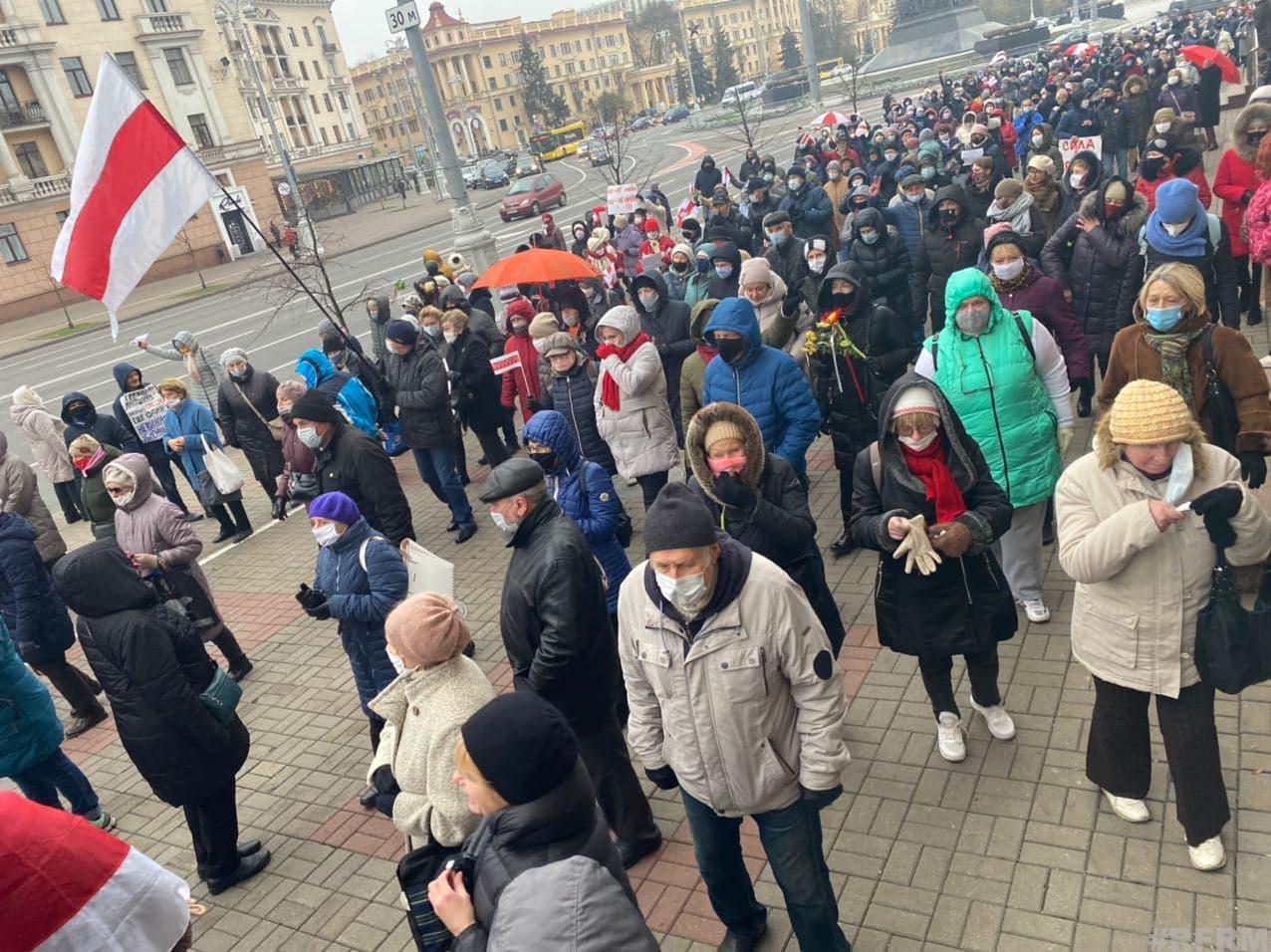 "За что убили Рому?" В Минске проходит Марш пенсионеров