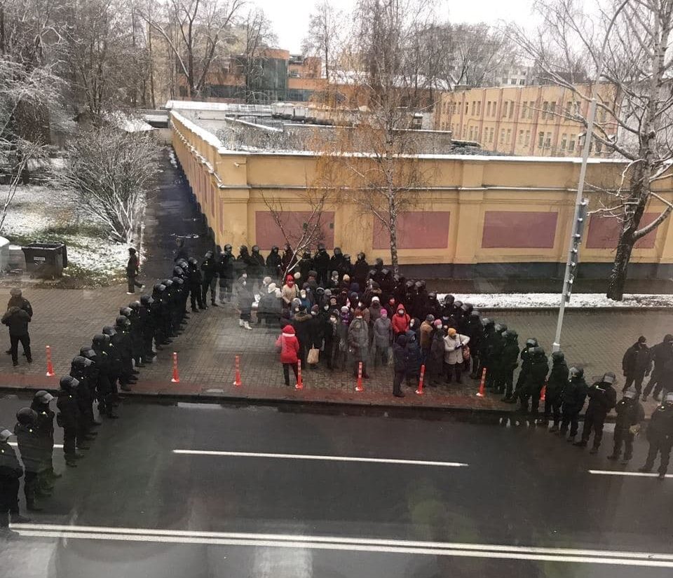 Пенсионеры вышли на протестный марш в Минске