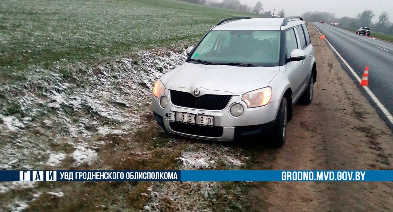 Колесо оторвалось у грузовика и повредило два автомобиля под Гродно