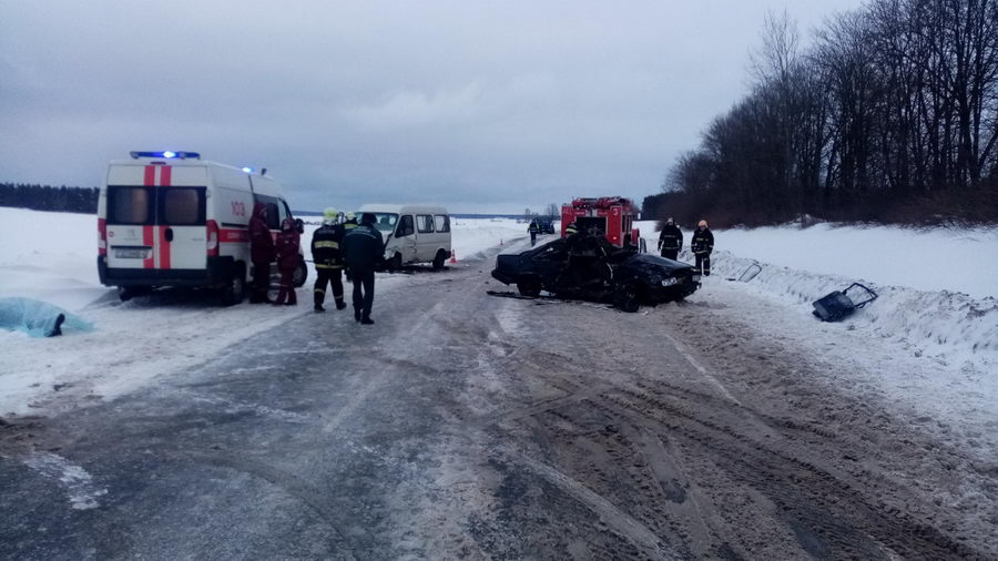 Под Гродно в лобовом столкновении погибли два человека