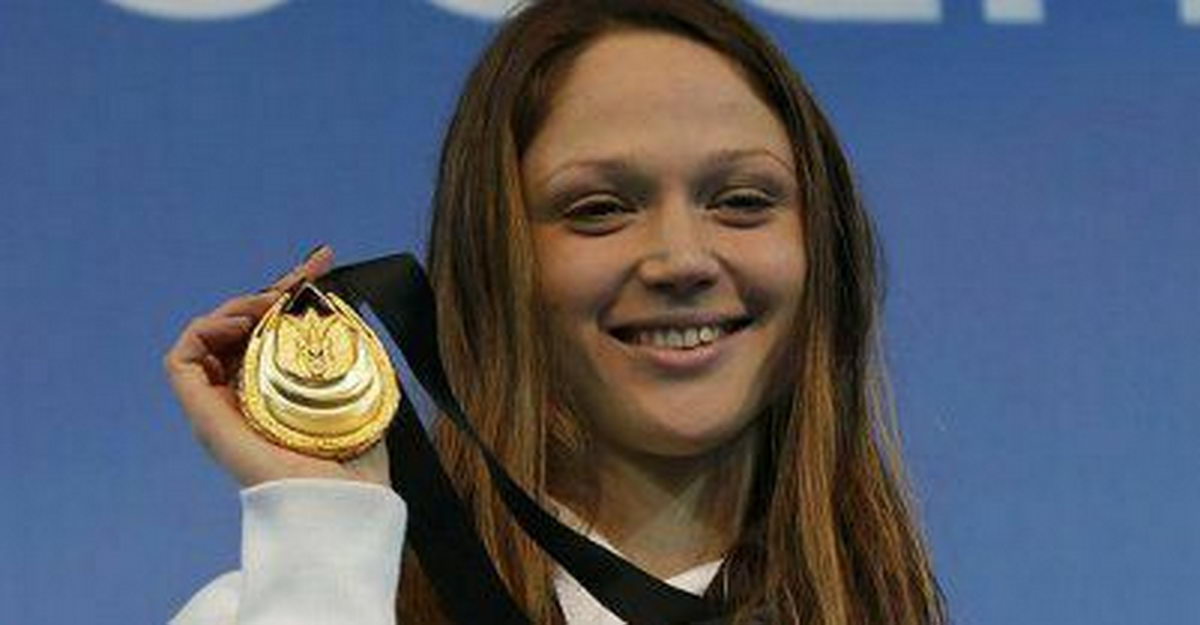 Александра Герасименя выставила на eBay золотую медаль с Чемпионата мира